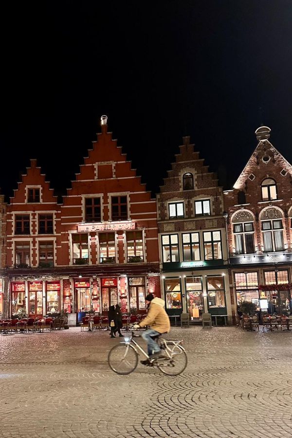 Bruges Transportation Guide: Tips › Bruges | Belgium | International Travel Guide